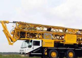 Macarale turn montate pe camion - braț - Braț telescopic - Glisor partea inferioară Spierings SK375-AT3