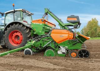 Mașini de însămânțat Amazone ED 6000-2FC Super