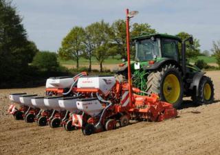 Mașini de însămânțat Kuhn Planter 3 M