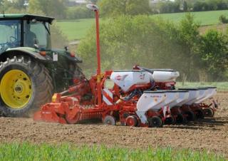 Mașini de însămânțat Kuhn Planter 3 R