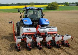 Mașini de însămânțat Kuhn Planter 3 TS