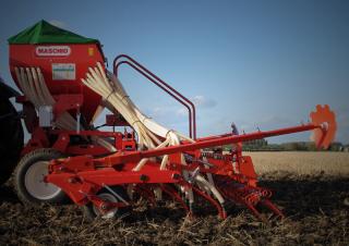 Mașini de însămânțat Gaspardo Primavera Isotronic 600
