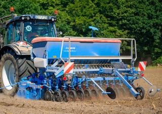 Mașini de însămânțat Lemken Saphir 10/300