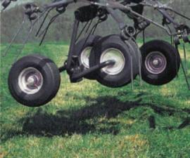 Mașini de întors fânul rotative DEUTZ-FAHR CoM 7621