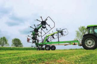 Mașini de întors fânul rotative DEUTZ-FAHR CoM 7621