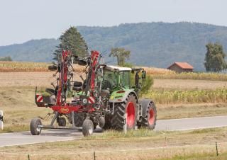 Mașini de întors fânul rotative Vicon Fanex 1124 C