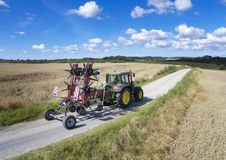 Mașini de întors fânul rotative Vicon Fanex 904 C