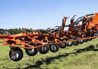 Mașini de întors fânul rotative Kuhn GF 17003 T