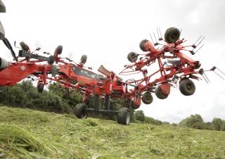Mașini de întors fânul rotative Kuhn GF 17012