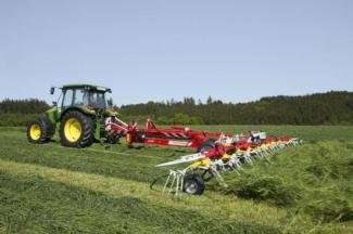 Mașini de întors fânul rotative Pöttinger Hit 10.11 T
