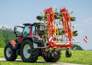 Mașini de întors fânul rotative Pöttinger Hit V 11100