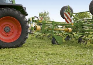 Mașini de întors fânul rotative Krone KWT 2000