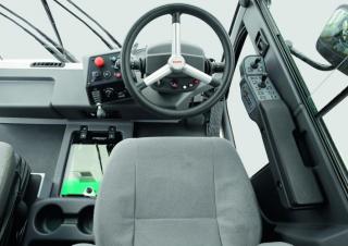 Echipamente de mentenanță pentru sezonul cald/vară Măturători stradale Măturători stradale compacte Bucher-Schörling CityCat 5006