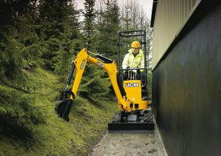 Mini excavatoare JCB 8008