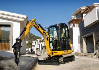 Mini excavatoare JCB 8018 CTS
