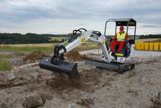 Mini excavatoare Bobcat E 14