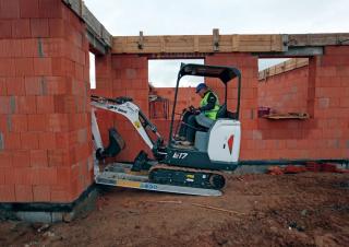 Mini excavatoare Bobcat E17
