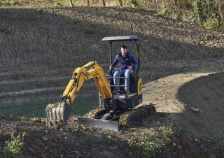Mini excavatoare New Holland E17C