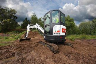 Mini excavatoare Bobcat E25