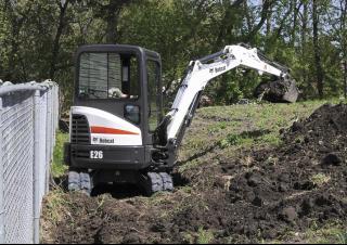 Mini excavatoare Bobcat E26