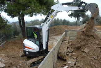 Mini excavatoare Bobcat E35