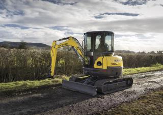 Mini excavatoare New Holland E50B SR