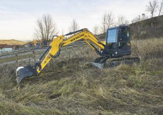 Excavatoare pe șenile New Holland E60C
