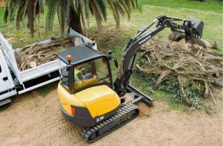 Mini excavatoare Volvo EC35C