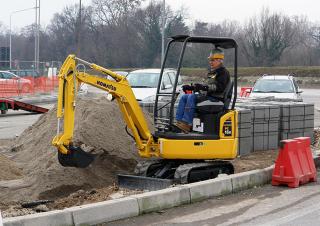 Mini excavatoare Komatsu PC16R-3HS