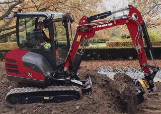 Mini excavatoare Yanmar SV26