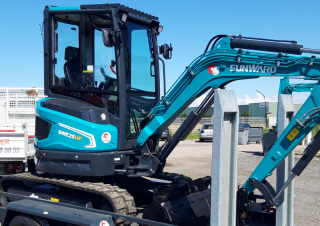 Mini excavatoare Sunward SWE25UF
