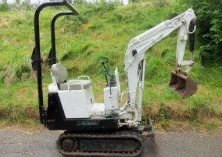 Mini excavatoare Takeuchi TB 007