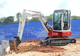 Mini excavatoare Takeuchi TB 138 FR