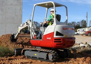 Mini excavatoare Takeuchi TB 230
