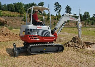Mini excavatoare Takeuchi TB 235
