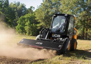Mini încărcătoare JCB 260