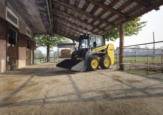 Mini încărcătoare New Holland L213