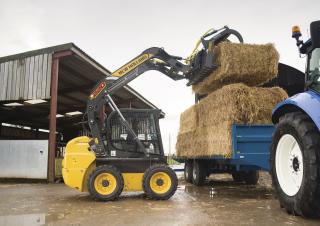 Mini încărcătoare New Holland L220