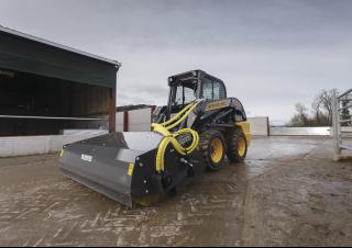 Mini încărcătoare New Holland L220