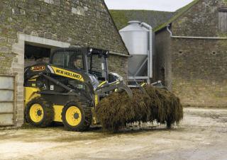 Mini încărcătoare New Holland L220