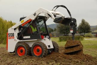 Mini încărcătoare Bobcat S 130 AHC