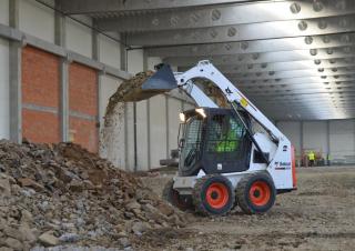 Mini încărcătoare Bobcat S450