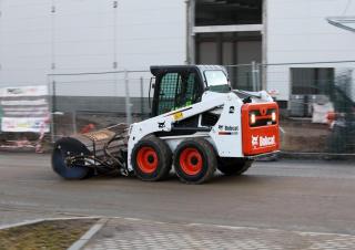 Mini încărcătoare Bobcat S450