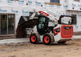 Mini încărcătoare Bobcat S76