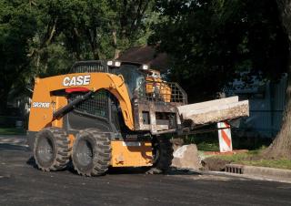 Mini încărcătoare Case SR210B