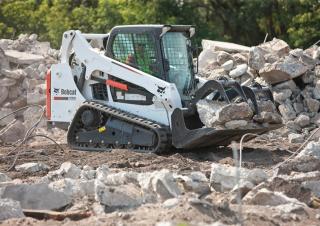 Mini încărcătoare Bobcat T590