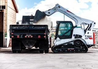 Mini încărcătoare Bobcat T870