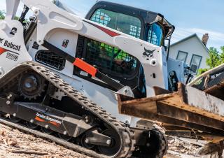 Mini încărcătoare Bobcat T870