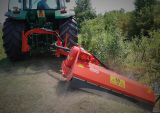 Mulcere/tocătoare forestiere Maschio Giraffa XL SE 220