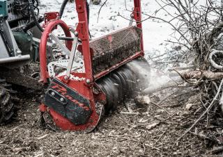 Mulcere/tocătoare forestiere Prinoth M450h-2700